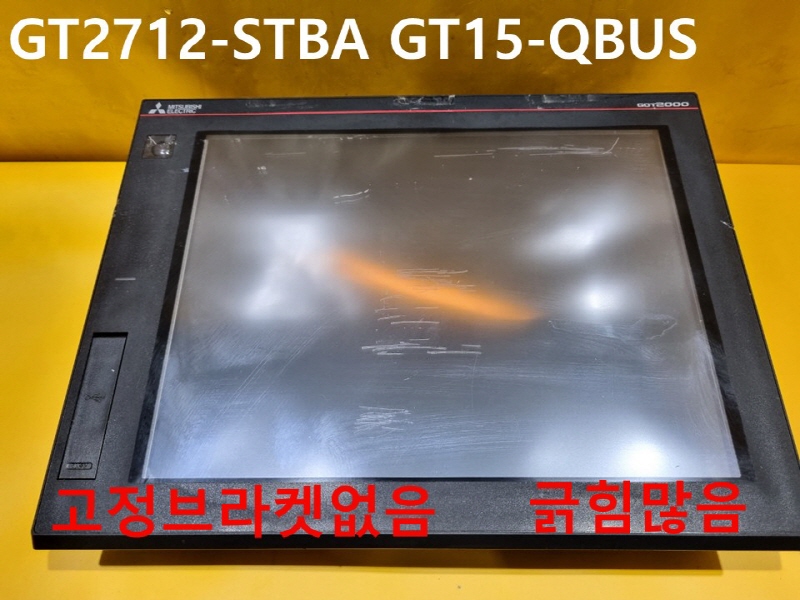 미쓰비시 GT2712-STBA GT15-QBUS 중고 터치스크린 자동화부품