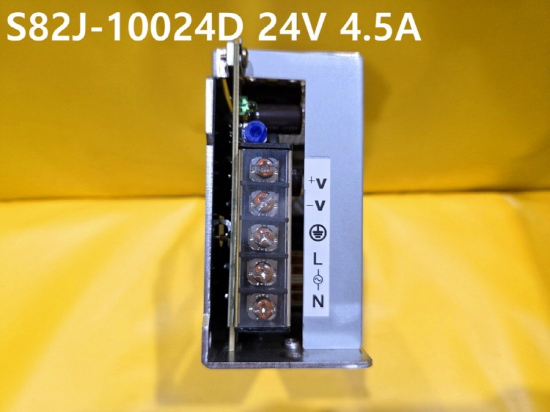 OMRON S82J-10024D 24V 4.5A 중고SMPS